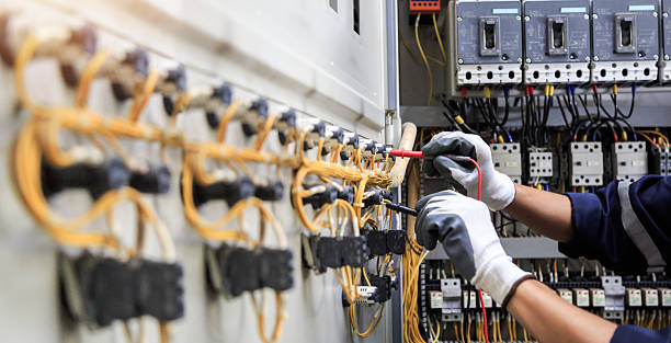 Professional Electrician technician working in Rapid City, MI